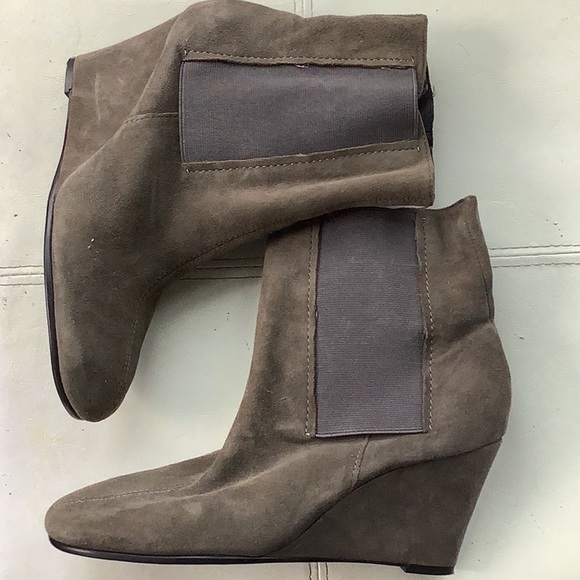 Aersoles grey suede boots - Picture 2 of 8